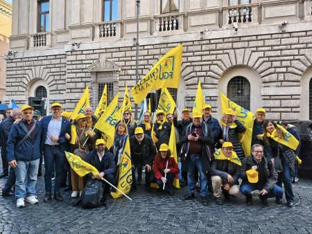 Sit-in in piazza Vidoni, per cambiare la legge di bilancio, per un'istruzione di qualità