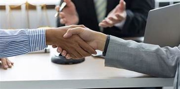 E' possibile lasciare una supplenza di insegnamento per prenderne una di ATA. Lo ha confermato una conciliazione (ex art. 135 del contratto vigente) tra la GILDA e  l'USP