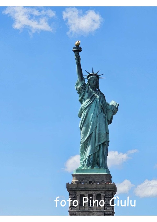 NY. La statua della libertà