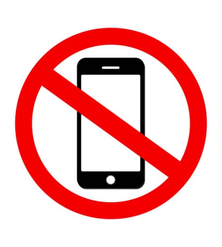 Stop Cellulari. Gilda:bene ordinanza MIM ma si diano strumenti ai Docenti per proprio lavoro. Il commento del coordinatore nazionale sul divieto del dispositivi a scuola 